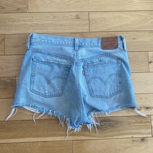 Levi’s 501 original shorts size 29